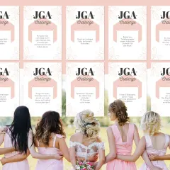 JGA Challenge Karten mit Aufgaben wie "Schmuggel dich in ein Foto von Passanten" oder "Bastel aus Toilettenpapier einen Schleier für die Braut".