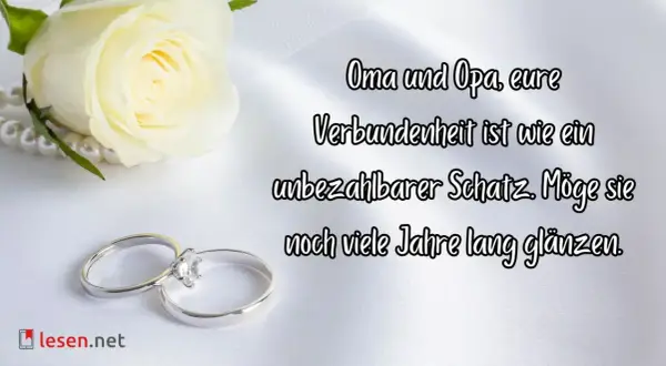 Zwei Ringe, eine weiße Rose und Perlen symbolisieren die 60 Jahre Hochzeit von Oma und Opa. Ihre Verbundenheit glänzt wie ein Schatz.